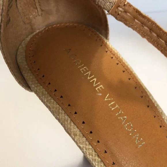 Adrienne Vittadini Sand & Gold Open Toe Back Zip Strappy Heeled Sandals size 9.5 - Picture 10 of 13